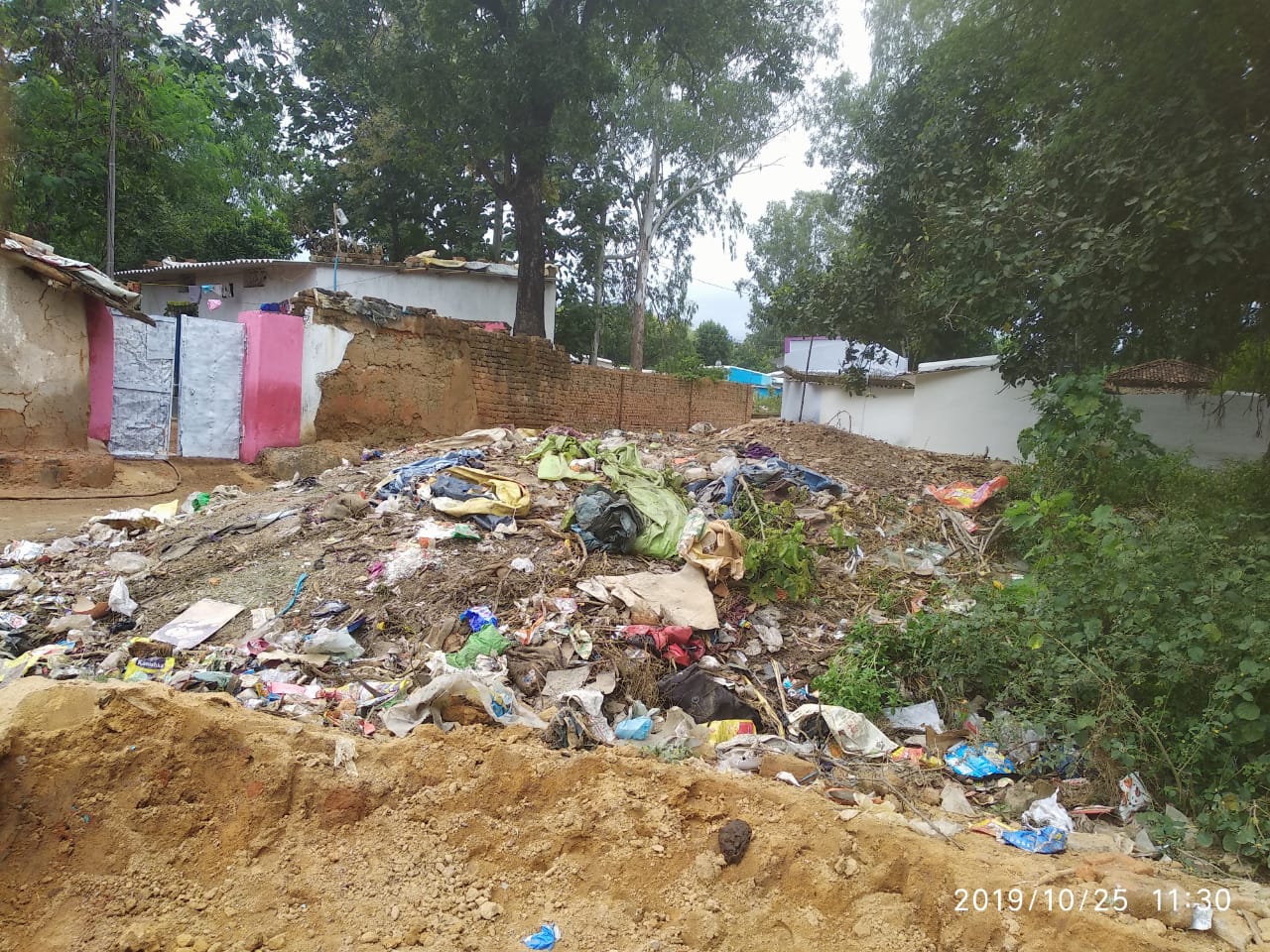 ग्राम पंचायत बनगवा के सरपंच,सचिव स्वच्छता के नाम पर कर रहे लाखो रुपयों की लूट