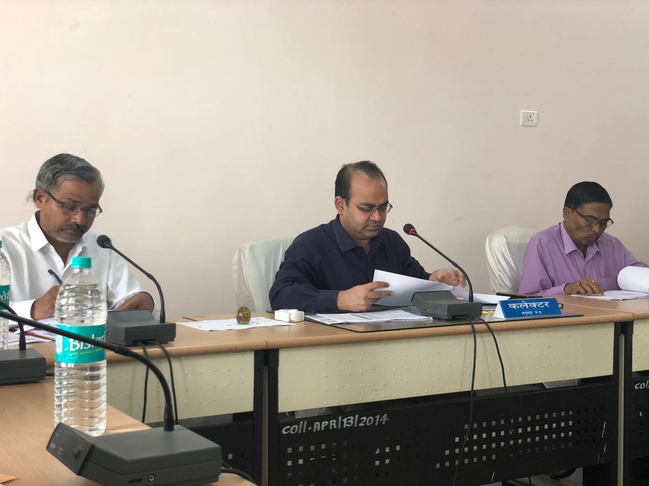 ज़िला खनिज प्रतिष्ठान मद से प्रशासकीय स्वीकृति प्राप्त परियोजनाओं पर कार्य 90 दिवस के अंदर होना चाहिए प्रारम्भ - कलेक्टर