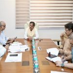 स्वास्थ्य अधोसंरचना विकास कार्य समय-सीमा में गुणवत्ता के साथ पूरे किए जाएँ : उप मुख्यमंत्री श्री शुक्ल