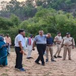 विश्व पर्यावरण दिवस पर चरका पानी वाटरफॉल में चला स्वच्छता अभियान