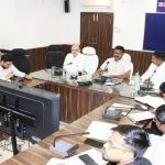 सभी सोसायटी में पर्याप्त रूप से खाद की उपलब्धता सुनिश्चित करें-कलेक्टर