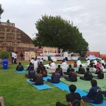 प्रदेश के प्रमुख पर्यटन स्थलों से गूंजा योग का वैश्विक संदेश, योग अपनाने का लिया गया सामूहिक संकल्प