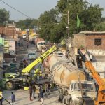 जानलेवा फ्लाई ऐश की चपेट में कैमोर, गुड़गड़ौहाँ मार्ग पर लापरवाही से उड़ रही जहरीली धूल
