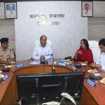 संभागायुक्त द्वारा डिंडोरी जिले के आकांक्षी विकास खण्ड बजाग का सघन दौरा