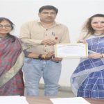 बेस्ट परफॉर्मेंस के लिए दो अधिकारी पुरस्कृत
