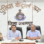 दुर्गा उत्सव समितियां सुरक्षा को सर्वोच्च प्राथमिकता दें : कलेक्टर श्री सिंह