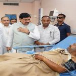 मुख्यमंत्री डॉ. यादव ने एम्स पहुंचकर ग्वालियर से एयरलिफ्ट कर लाए गए मरीजों के स्वास्थ्य की जानकारी ली