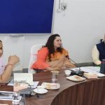 कलेक्टर श्रीमती मुखर्जी ने ली पराली प्रबंधन की बैठक